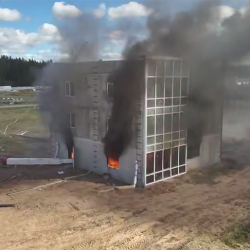 МЧС построило горящий дом под Борисовом: уникальный эксперимент по распространению пожара в зданиях