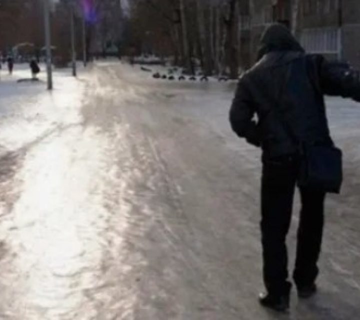 Белгидромет предупредил о гололедице почти по всей стране